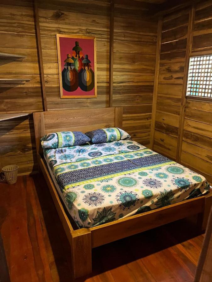 Palm Beach Hostal Гуачака Экстерьер фото